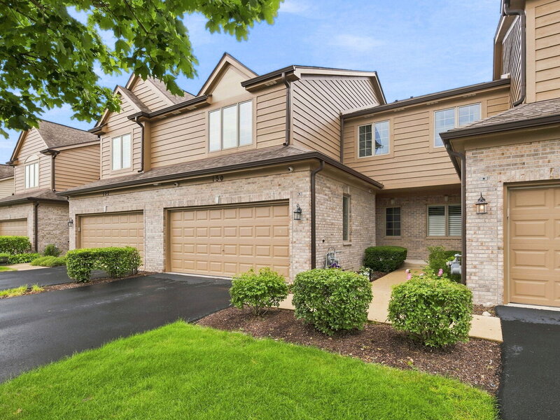 150 Santa Fe Lane Willow Springs IL 60480