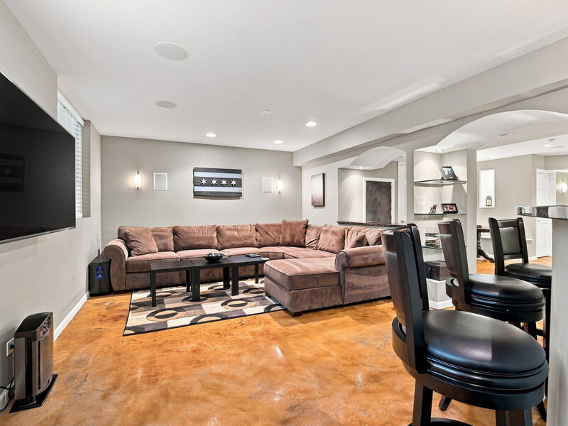 150 Santa Fe Lane Willow Springs IL 60480