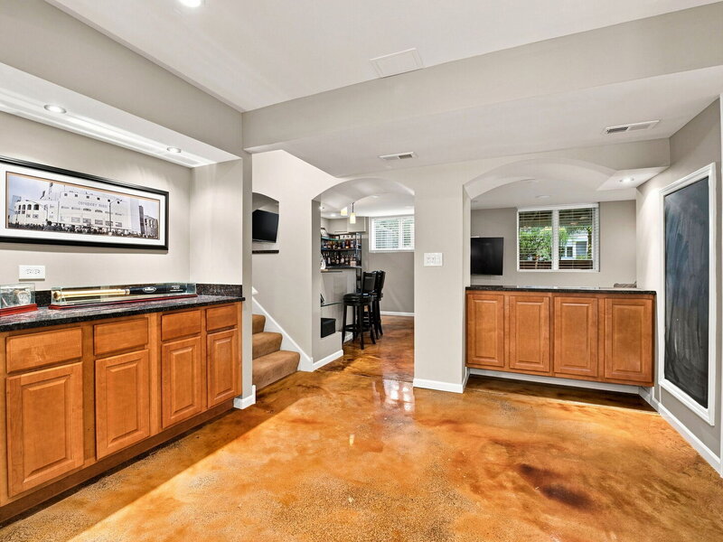 150 Santa Fe Lane Willow Springs IL 60480