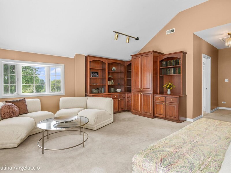 62 Dundee Lane Barrington Hills IL 60010