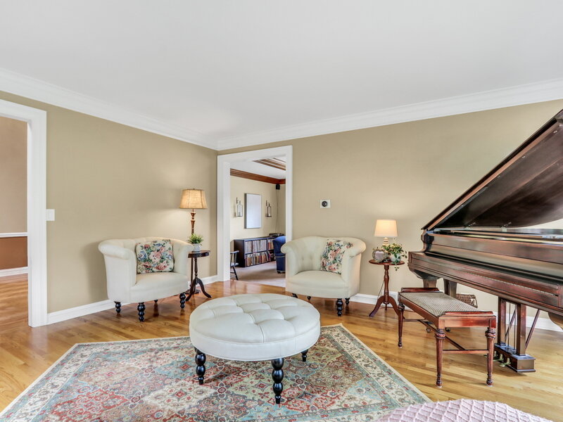 26425 N Pheasant Run Mundelein IL 60060
