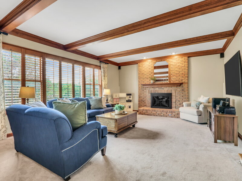 26425 N Pheasant Run Mundelein IL 60060