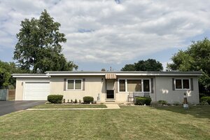 Photo of 6251 Blackstone Avenue La Grange Highlands IL 60525