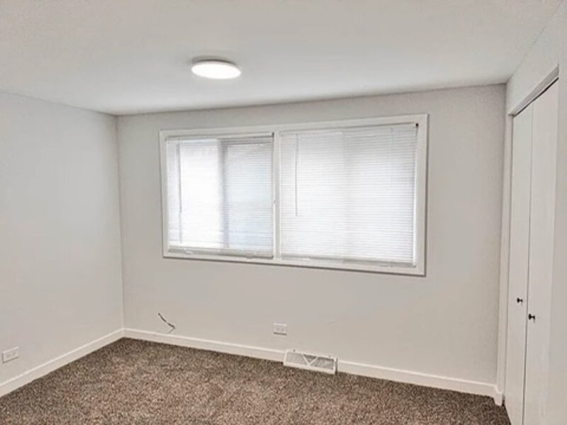 3303 Charlemagne Avenue Hazel Crest IL 60429