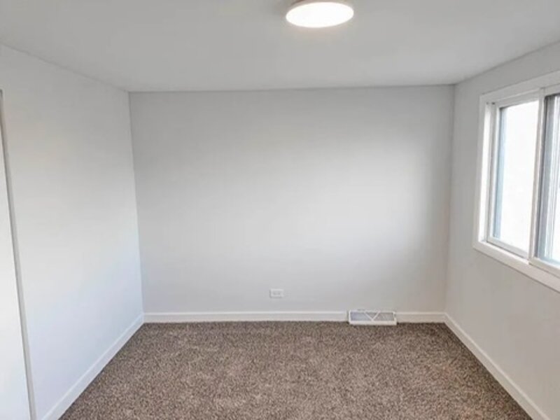 3303 Charlemagne Avenue Hazel Crest IL 60429