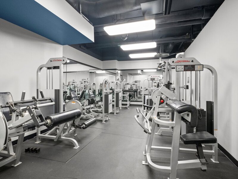 10 E Ontario Street Chicago IL 60611