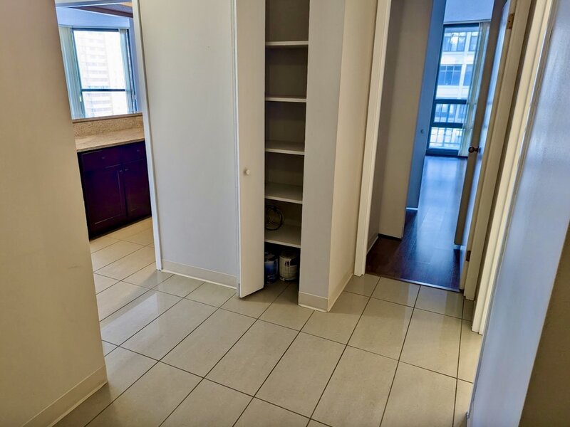 10 E Ontario Street Chicago IL 60611