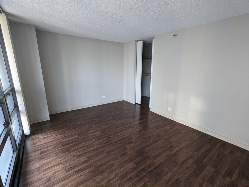 10 E Ontario Street Chicago IL 60611