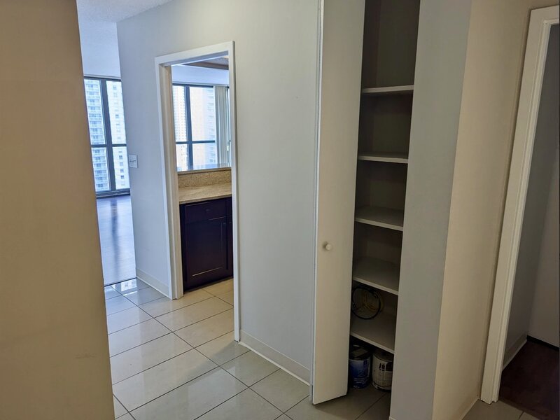 10 E Ontario Street Chicago IL 60611