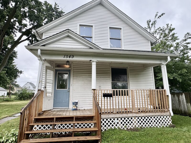 1549 W 14th Street Davenport IA 52804