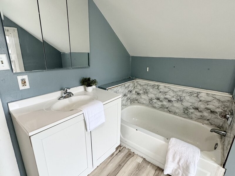 1549 W 14th Street Davenport IA 52804