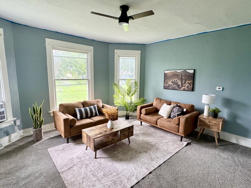 1549 W 14th Street Davenport IA 52804