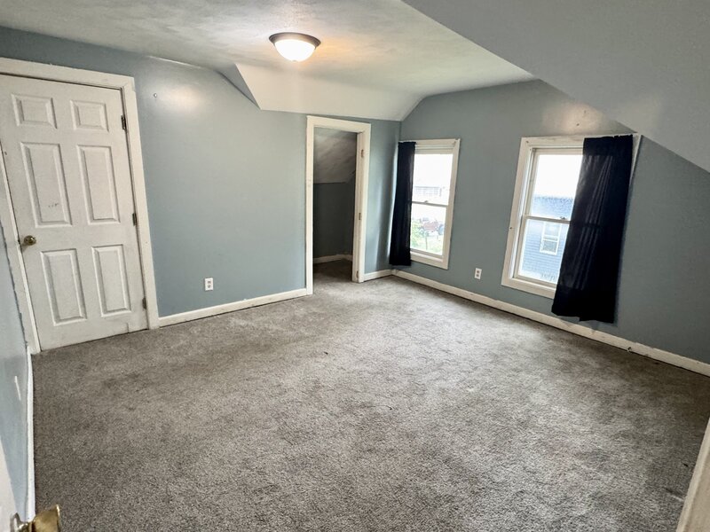 1549 W 14th Street Davenport IA 52804