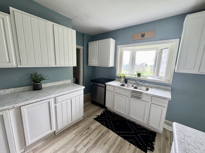 1549 W 14th Street Davenport IA 52804
