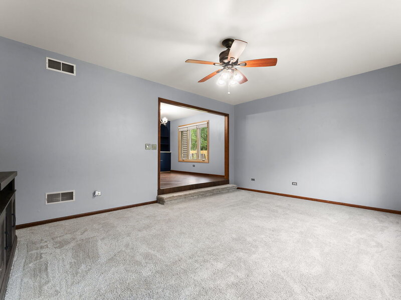 652 Naoma Drive Crete IL 60417