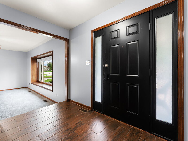 652 Naoma Drive Crete IL 60417
