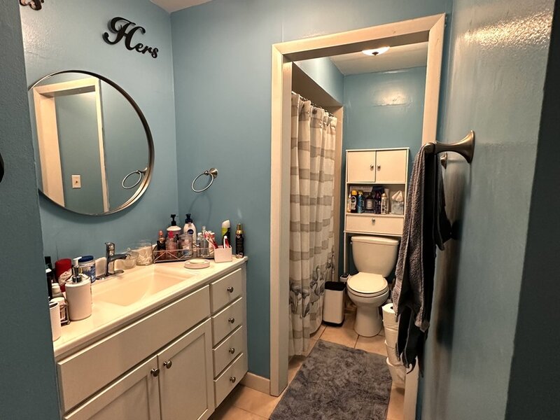 105 W Elk Trail Carol Stream IL 60188