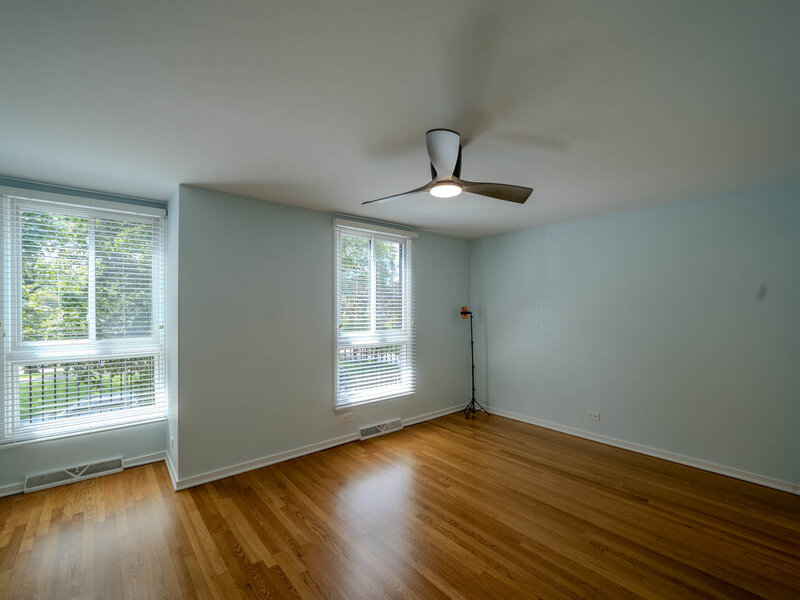 934 E 55th Street Chicago IL 60615