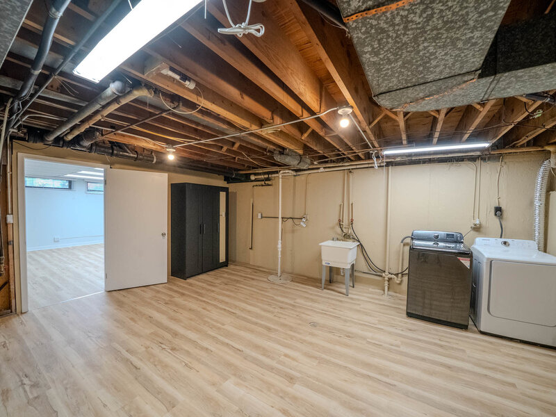 934 E 55th Street Chicago IL 60615