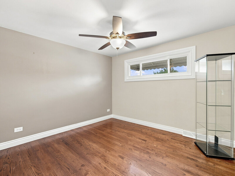 311 W Taylor Road Lombard IL 60148