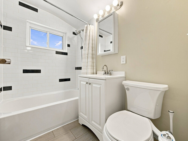 311 W Taylor Road Lombard IL 60148