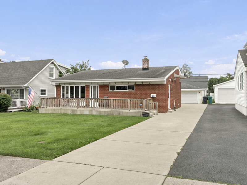 311 W Taylor Road Lombard IL 60148
