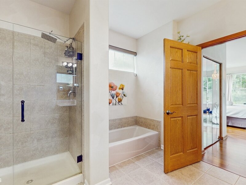 301 W Eagle Court Waukegan IL 60087