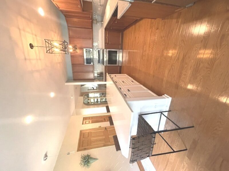 301 W Eagle Court Waukegan IL 60087