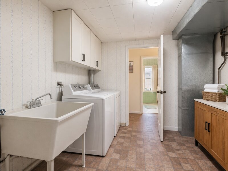 214 Washington Circle Lake Forest IL 60045