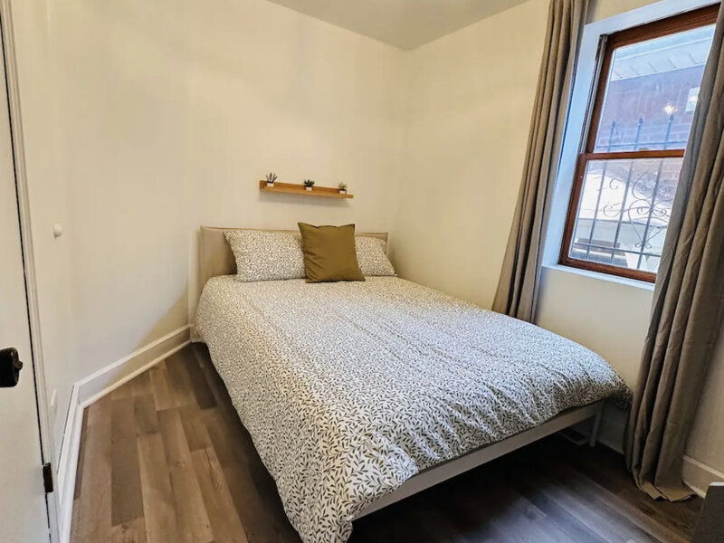 1515 N Lawndale Avenue Chicago IL 60651