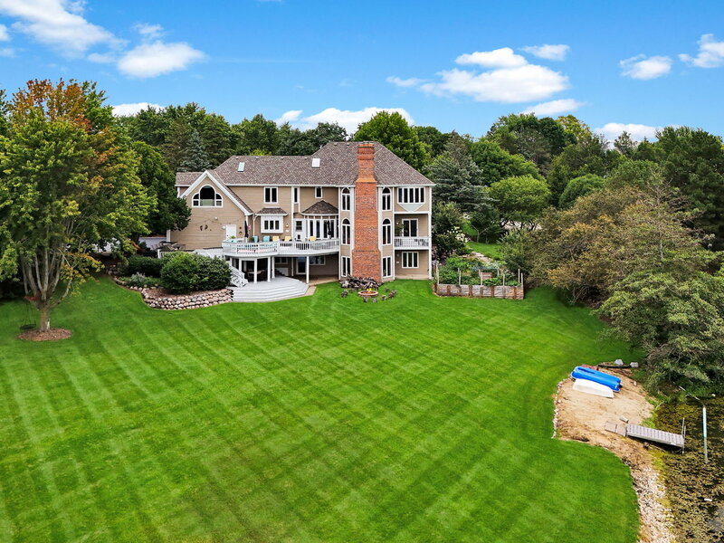 8 Lakeside Drive South Barrington IL 60010