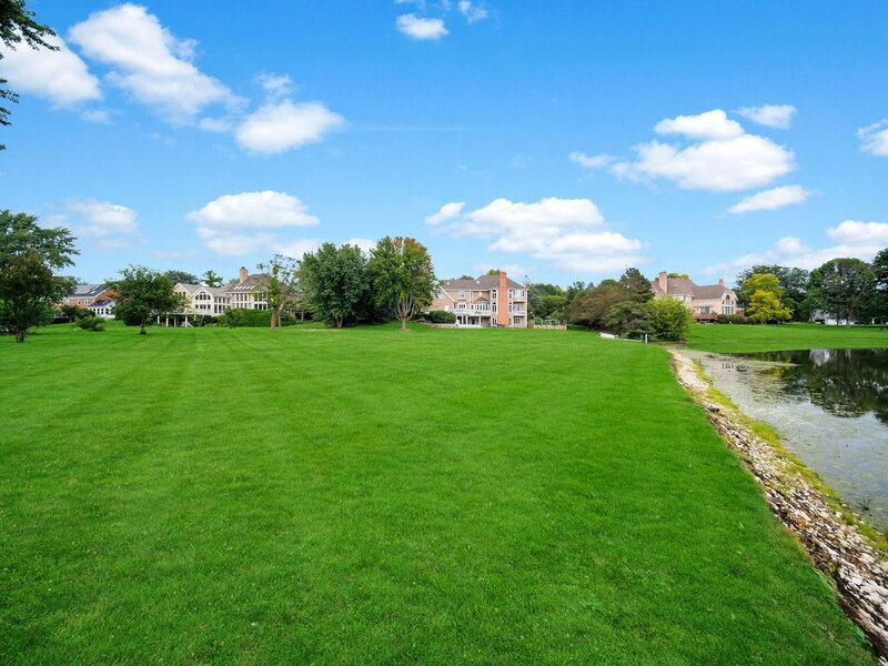 8 Lakeside Drive South Barrington IL 60010
