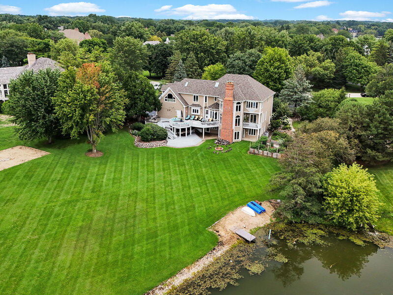 8 Lakeside Drive South Barrington IL 60010
