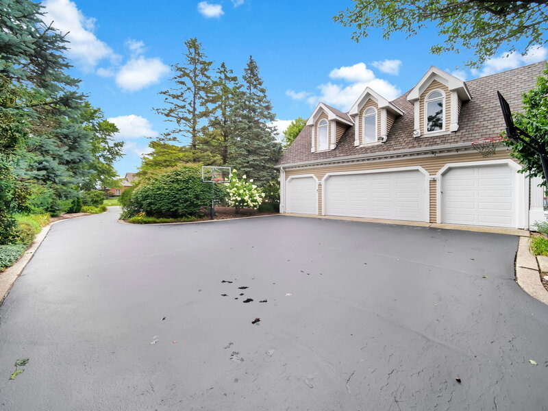8 Lakeside Drive South Barrington IL 60010