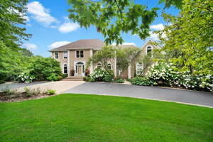 Photo of 8 Lakeside Drive South Barrington IL 60010
