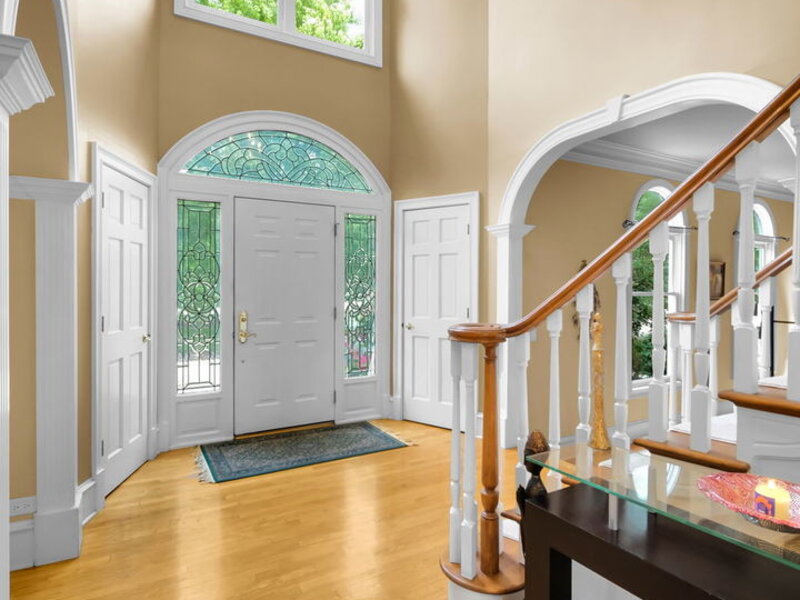 8 Lakeside Drive South Barrington IL 60010