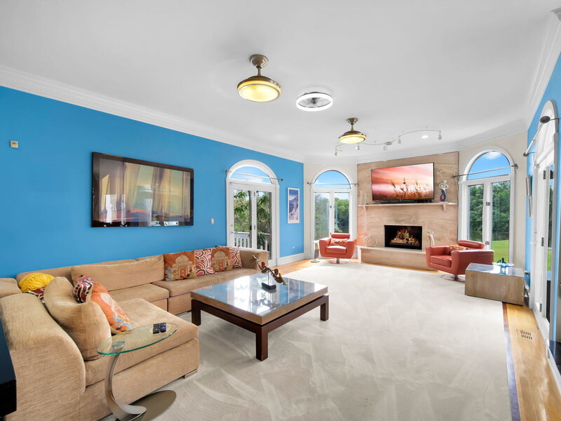 8 Lakeside Drive South Barrington IL 60010