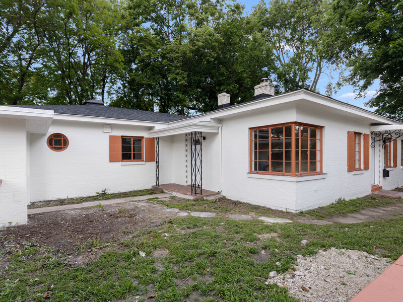 1822 E State Street Rockford IL 61104