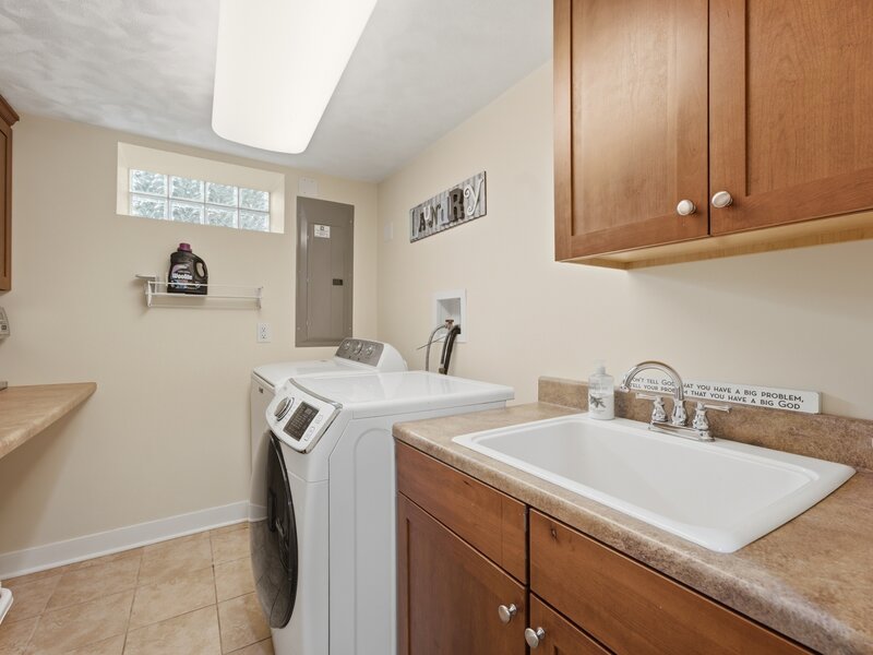 933 22nd Street Moline IL 61265
