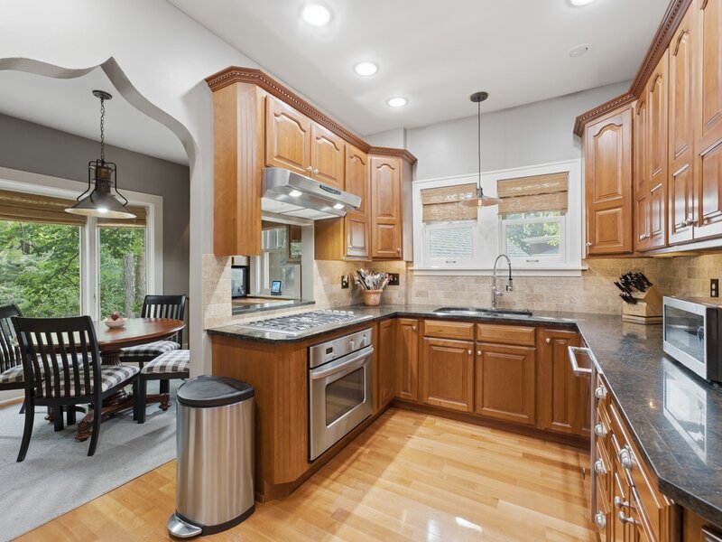 933 22nd Street Moline IL 61265