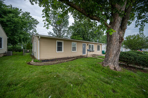Photo of 404 Kenyon Avenue Romeoville IL 60446