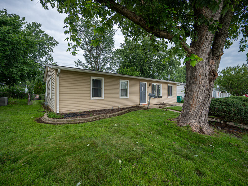 404 Kenyon Avenue Romeoville IL 60446