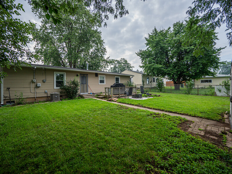 404 Kenyon Avenue Romeoville IL 60446