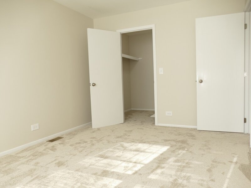 328 Farmingdale Circle Vernon Hills IL 60061