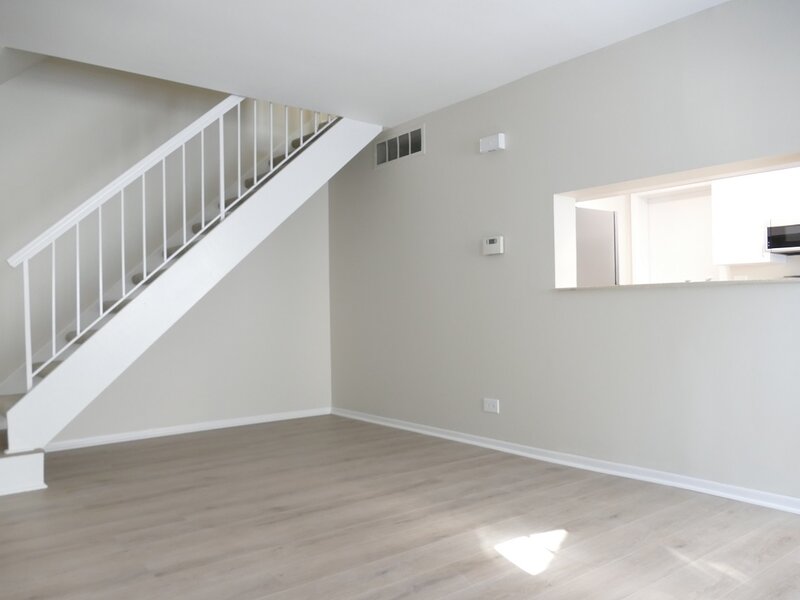 328 Farmingdale Circle Vernon Hills IL 60061