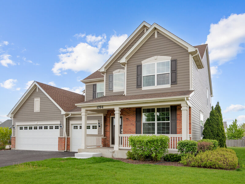 1794 Coralito Lane Elgin IL 60124