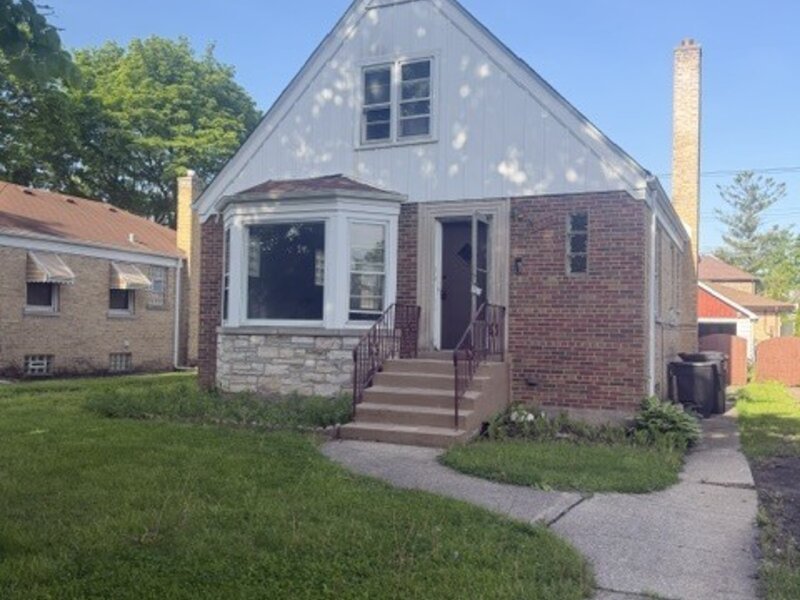 7338 N Overhill Avenue Chicago IL 60631