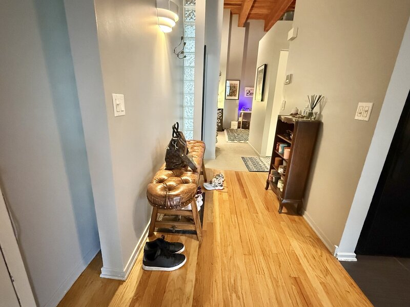 1122 W Newport Avenue Chicago IL 60657