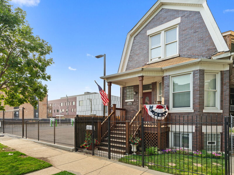 4250 W Monroe Street Chicago IL 60624