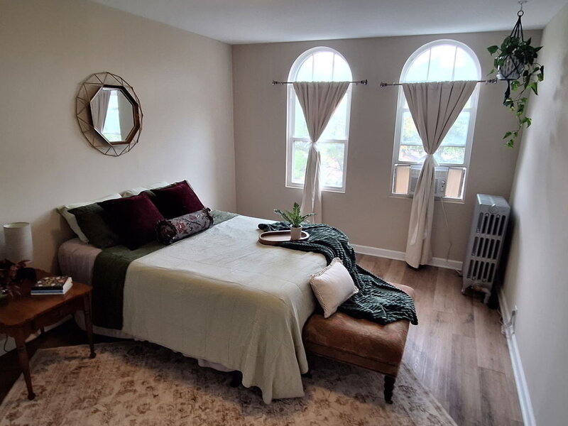 815 E 53rd Street Chicago IL 60615